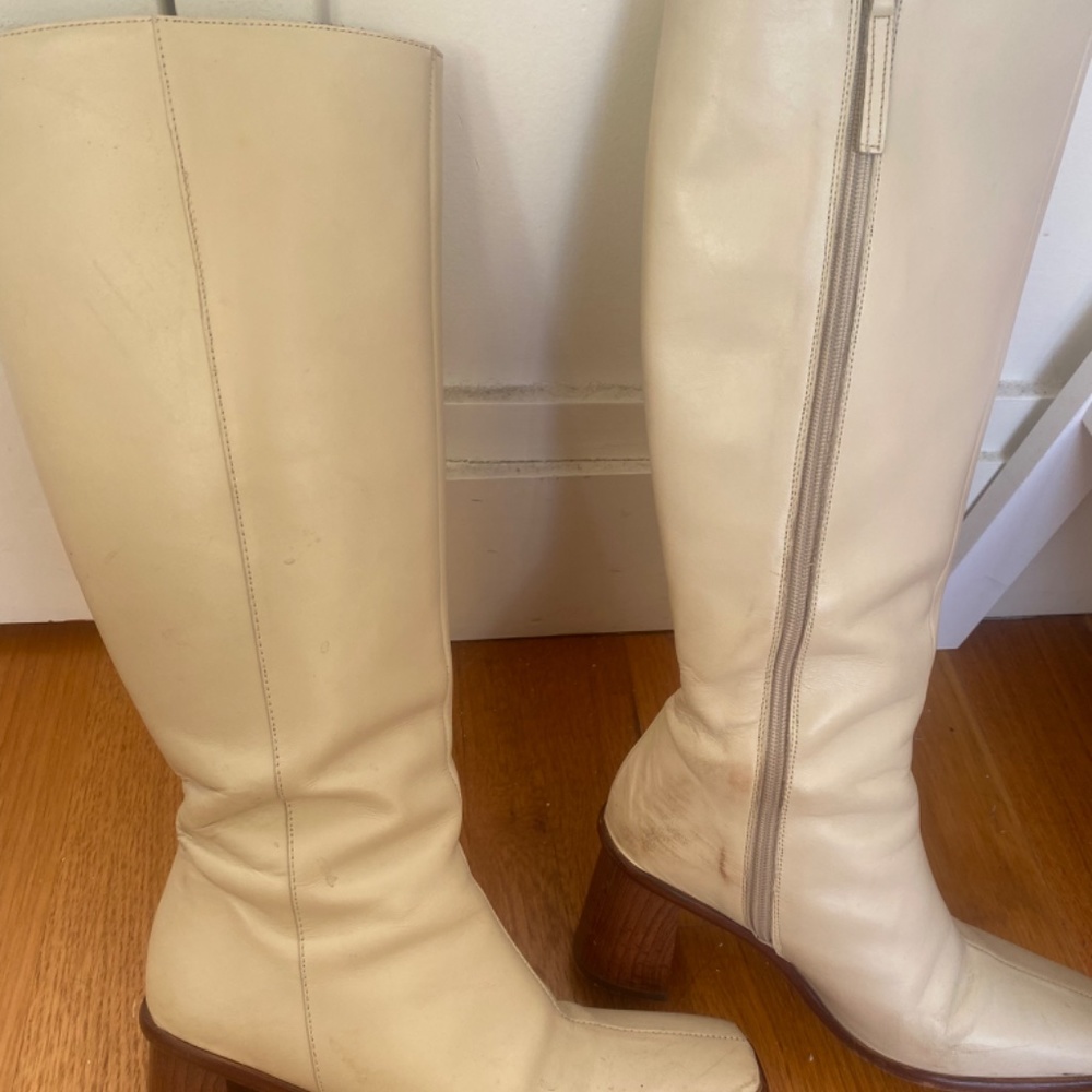 Alohas East Boots in Off Ivory Size 38